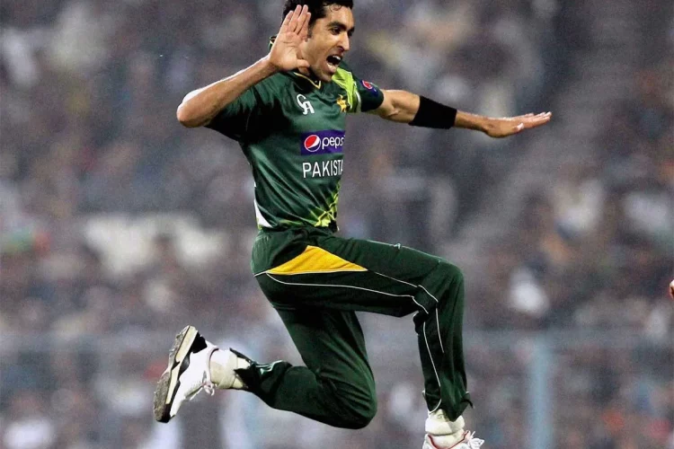 #excricketer #exbowler #righthandedbatsman #rightarmfastbowler #pakistaniformercricketer #yorkerball #masterofyorkerball #exbowler #umargul #pakistanicricketteamplayerumargul #formercricketer